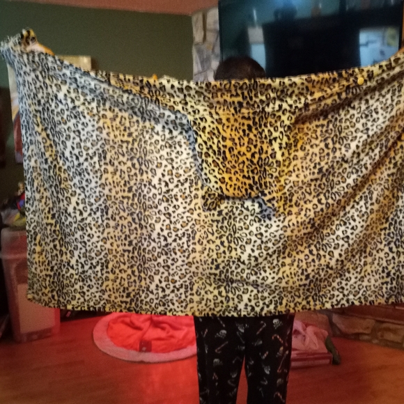 Cozy Wrap Cat Hooded Leopard Print Snuggle Adult Wearable Blanket Sloungy Fleece - Picture 10 of 11